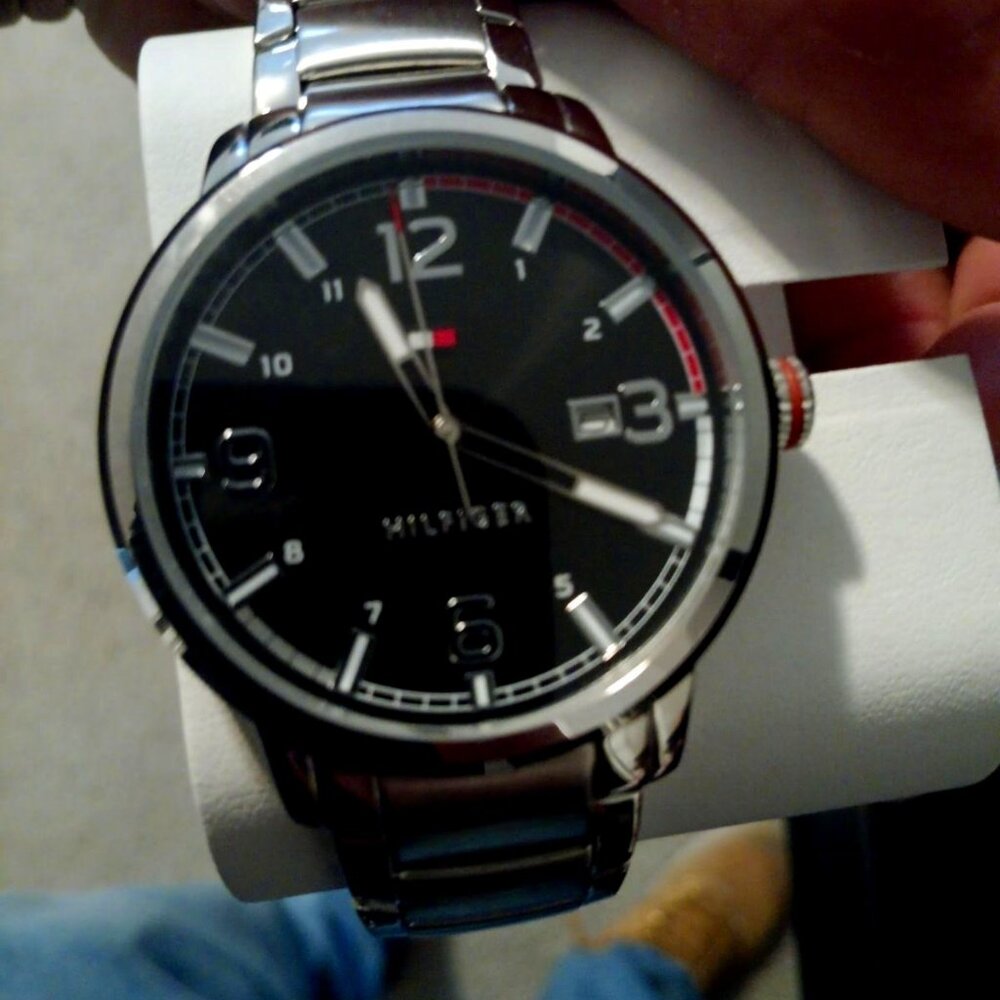 TOMMY HILFIGER